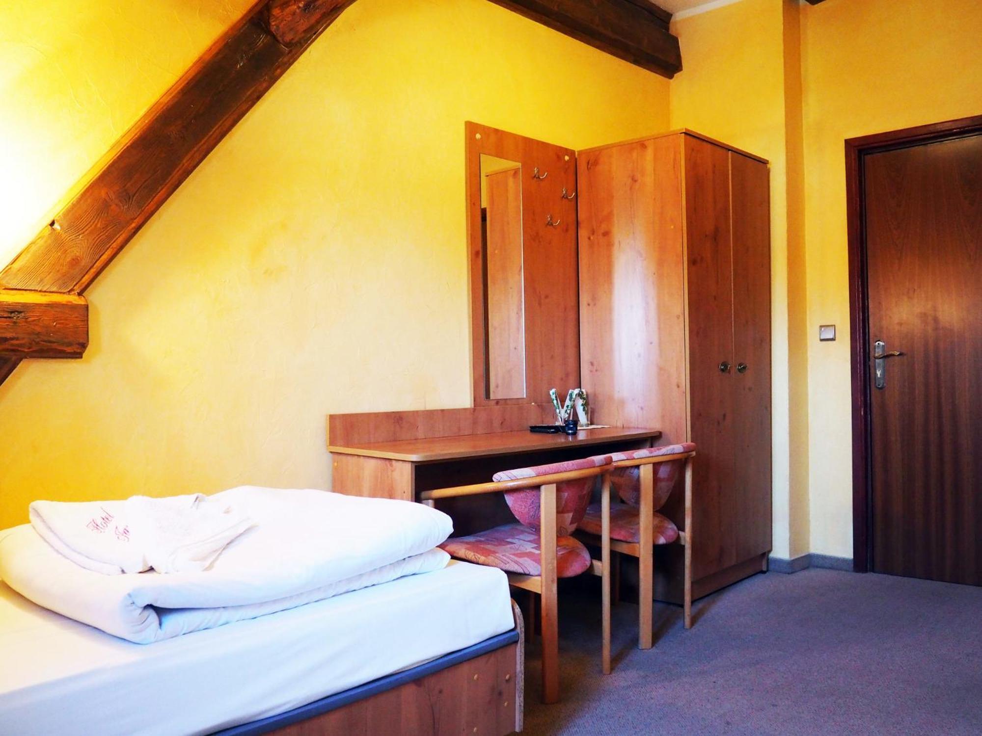 Hotel Jan Zgorzelec Zimmer foto