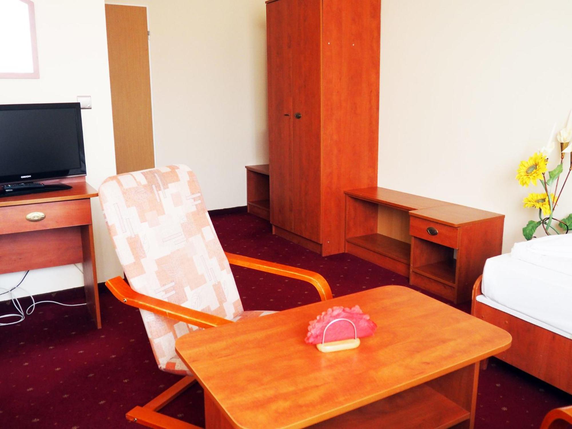 Hotel Jan Zgorzelec Zimmer foto
